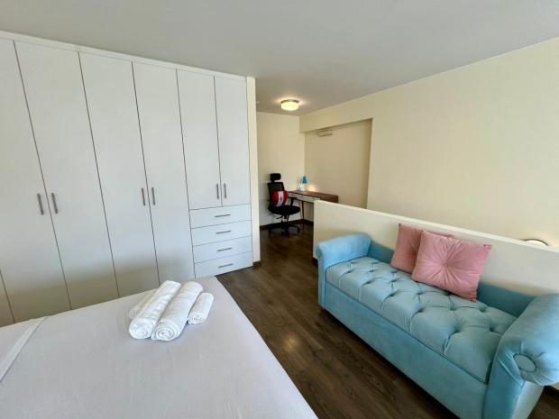 Élégant duplex 1 chambre à Miraflores avec fenêtres insonorisées à vendre