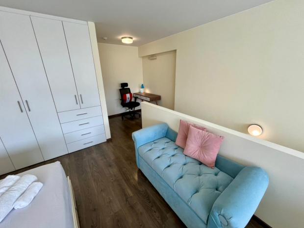 Élégant duplex 1 chambre à Miraflores avec fenêtres insonorisées à vendre