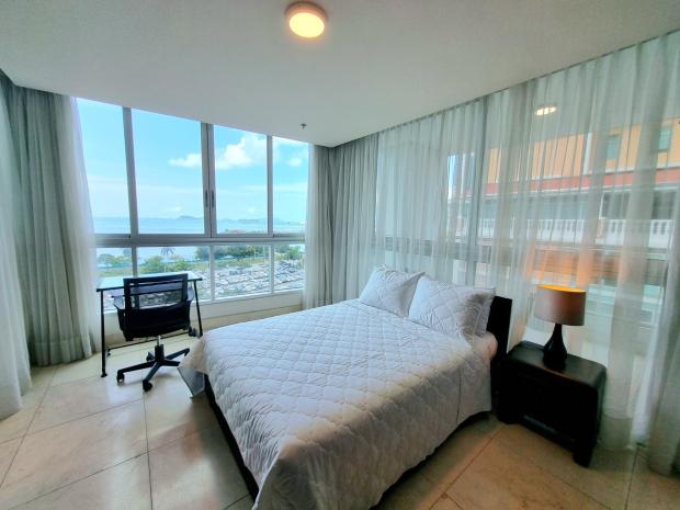 AV. BALBOA, OCEAN FRONT, LARGE AND BRIGHT, 2 BDR, VILLA DEL MAR