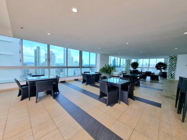 AV. BALBOA, OCEAN FRONT, LARGE AND BRIGHT, 2 BDR, VILLA DEL MAR