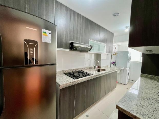 GRAND APPARTEMENT AVEC 3 CHAMBRES ET 2 SALLES DE BAINS À SURQUILLO, LIMA, PÉROU À VENDRE
