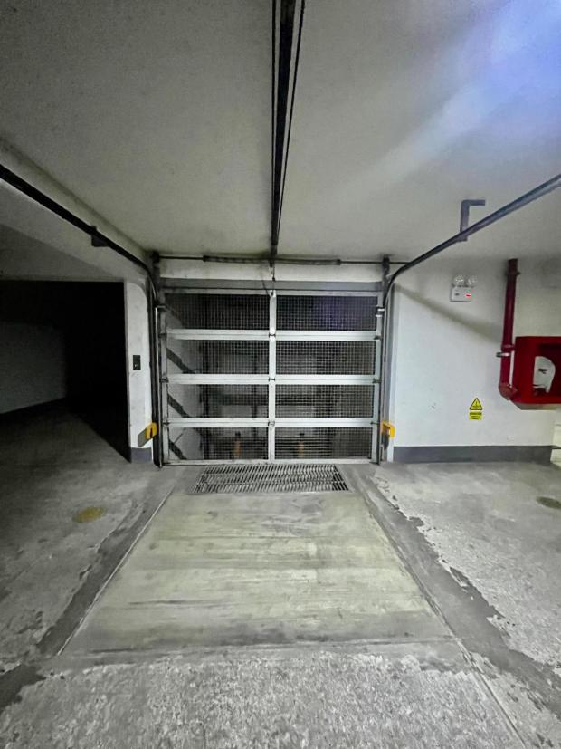 GRAND APPARTEMENT AVEC 3 CHAMBRES ET 2 SALLES DE BAINS À SURQUILLO, LIMA, PÉROU À VENDRE