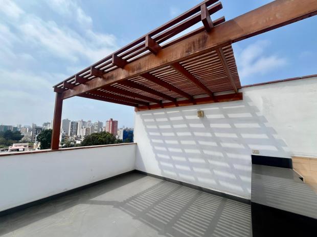 GRAND APPARTEMENT AVEC 3 CHAMBRES ET 2 SALLES DE BAINS À SURQUILLO, LIMA, PÉROU À VENDRE