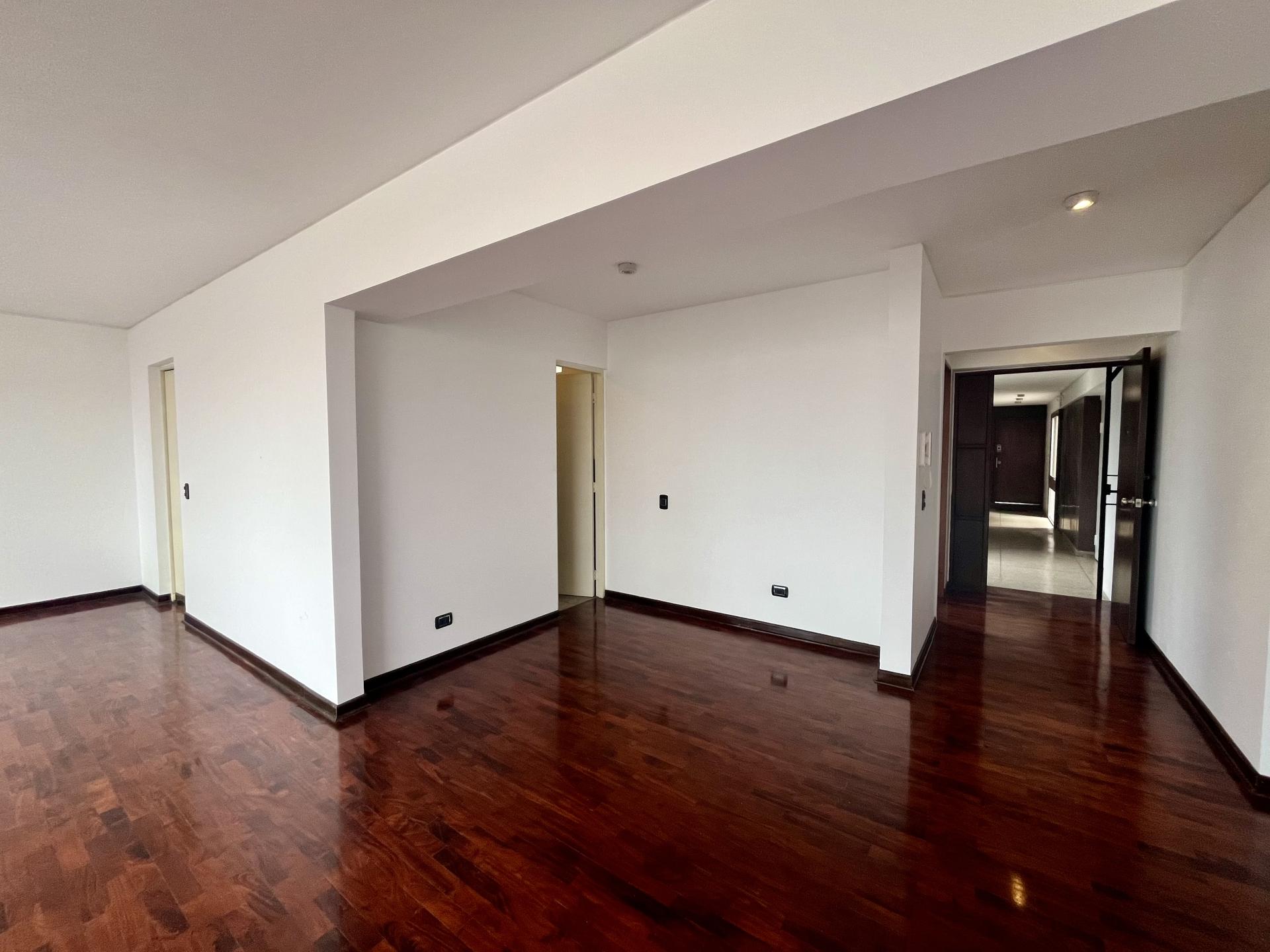 SPACIOUS UNFURNISHED APARTMENT IN MIRAFLORES 2 BEDROOMS 2 BATHS HIGH FLOOR