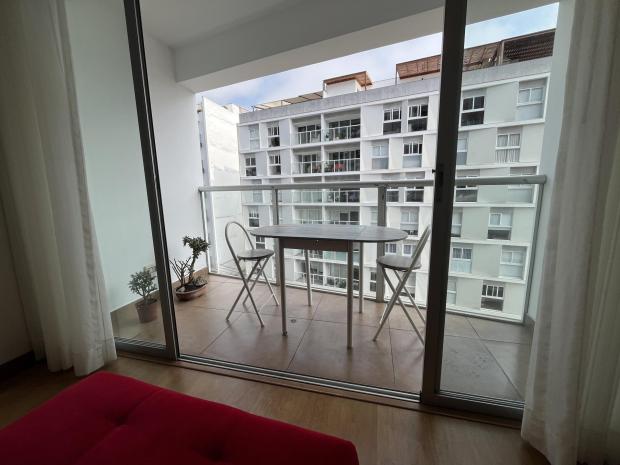 BUENA UBICACION APARTAMENTO CON 2HAB 2BATH EN MIRAFLORES CON BALCON