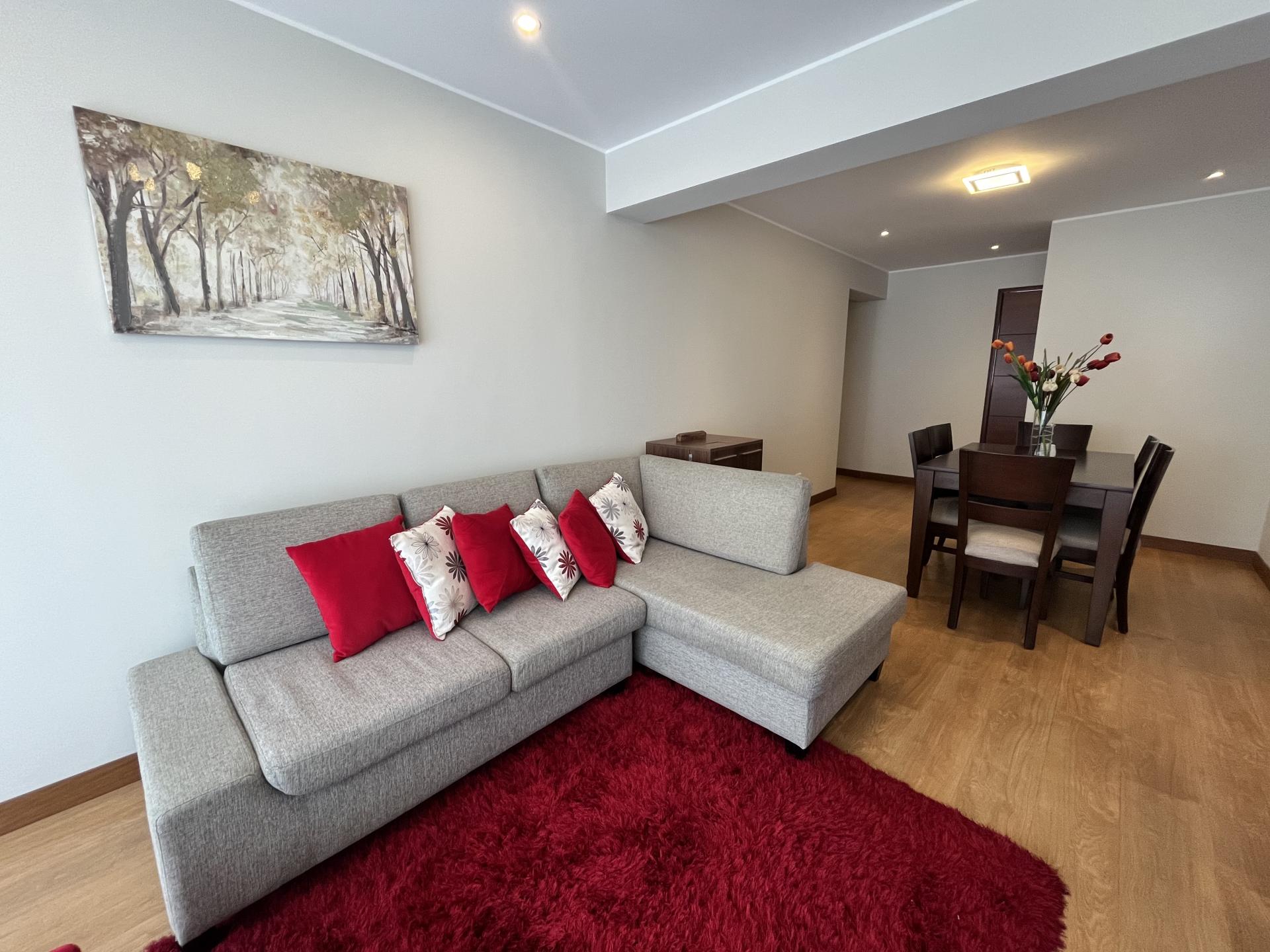 GREAT LOCATION APARTMENT WITH 2BED 2BATHS IN MIRAFLORES WITH BALCONY