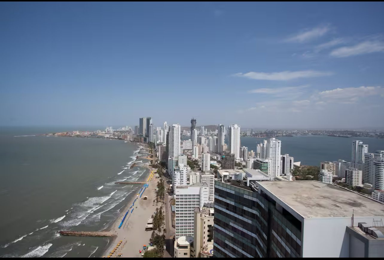 Cartagena Bocagrande High floor Palmetto Beach for sale