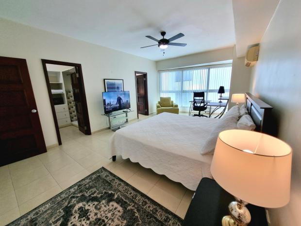 GRAND BAY 1 BED AVE BALBOA PANAMA CITY