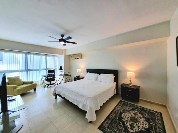 GRAND BAY 1 BED AVE BALBOA PANAMA CITY