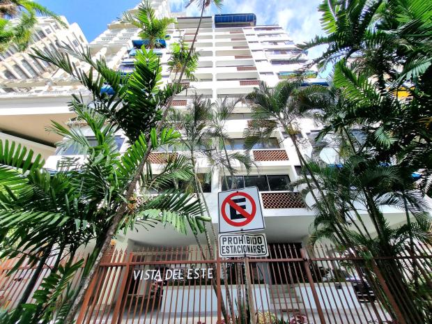 PANAMA CITY IN FRONT OF URRACA PARK GREAT LOCATION VISTA DEL ESTE 2 BDR