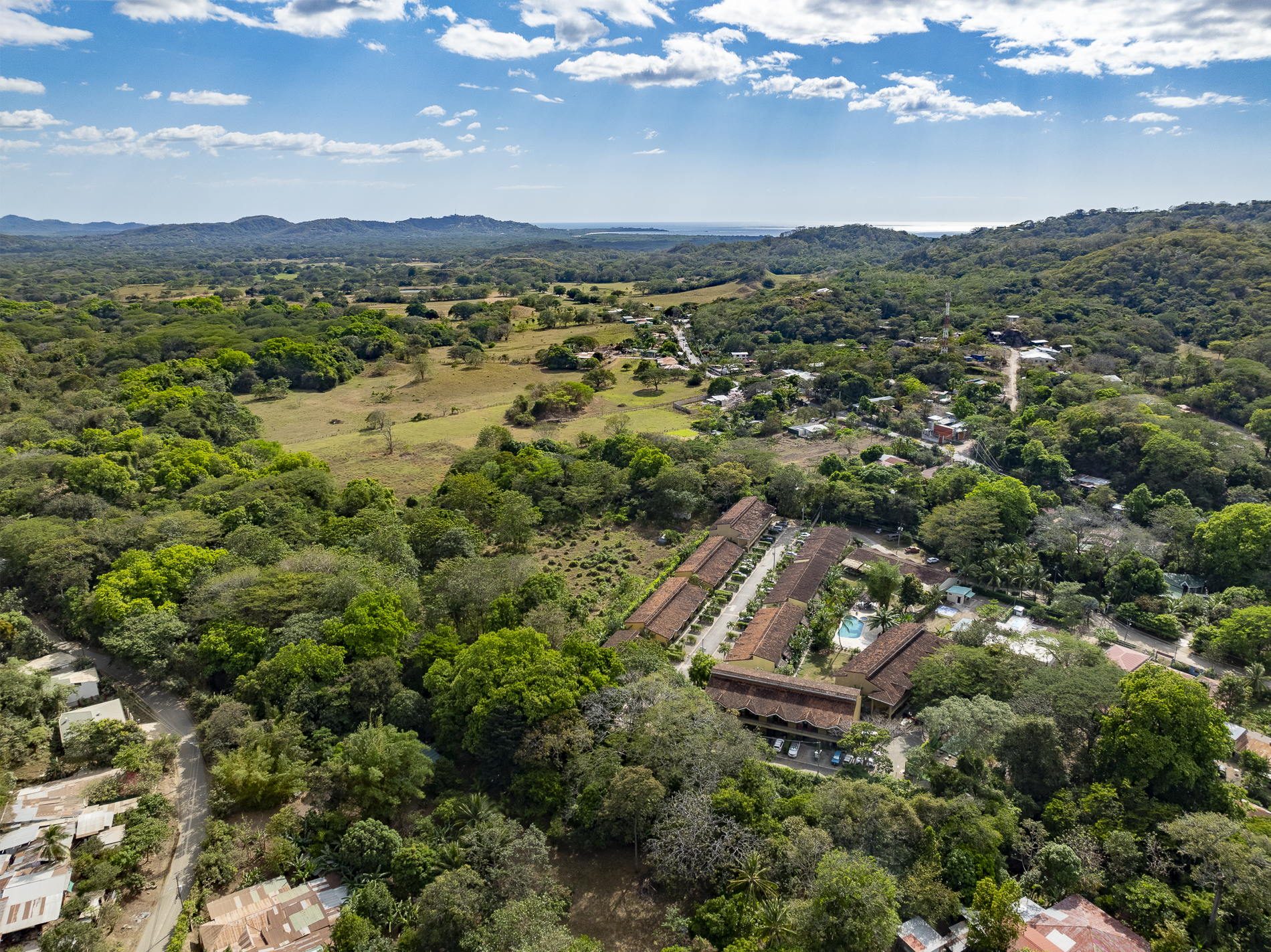 Spacious 3 bedroom, 3 bath Condo, Close to Playa Grande beach