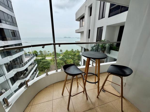 Oceanfront Penthouse at La Gaviota Avenida Balboa Panama