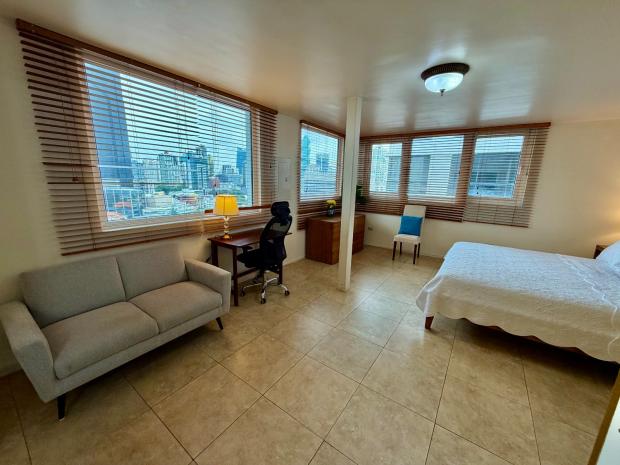 Oceanfront Penthouse at La Gaviota Avenida Balboa Panama