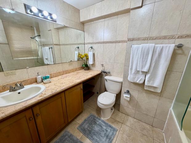 Oceanfront Penthouse at La Gaviota Avenida Balboa Panama