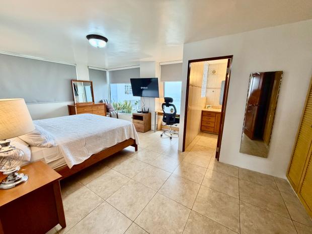 Oceanfront Penthouse at La Gaviota Avenida Balboa Panama