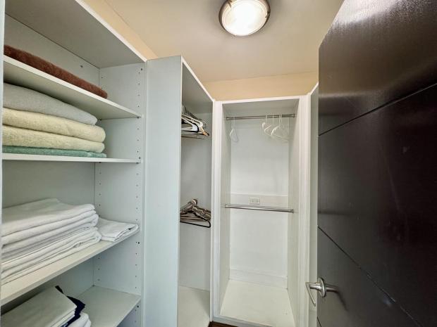AV. BALBOA,  BAYFRONT TOWER, 1 BDR,  OCEAN VIEW,  ELEGANT DESIGN