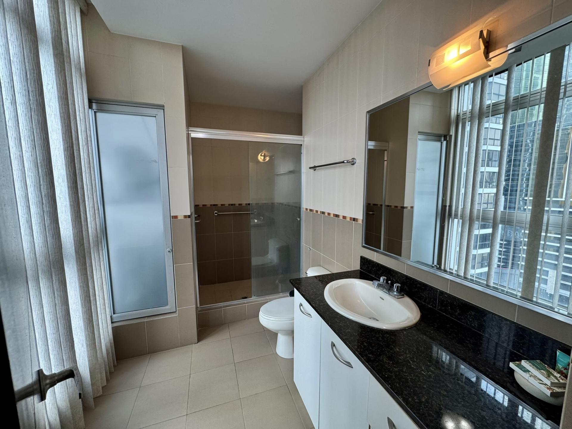 AV. BALBOA,  BAYFRONT TOWER, 1 BDR,  OCEAN VIEW,  ELEGANT DESIGN