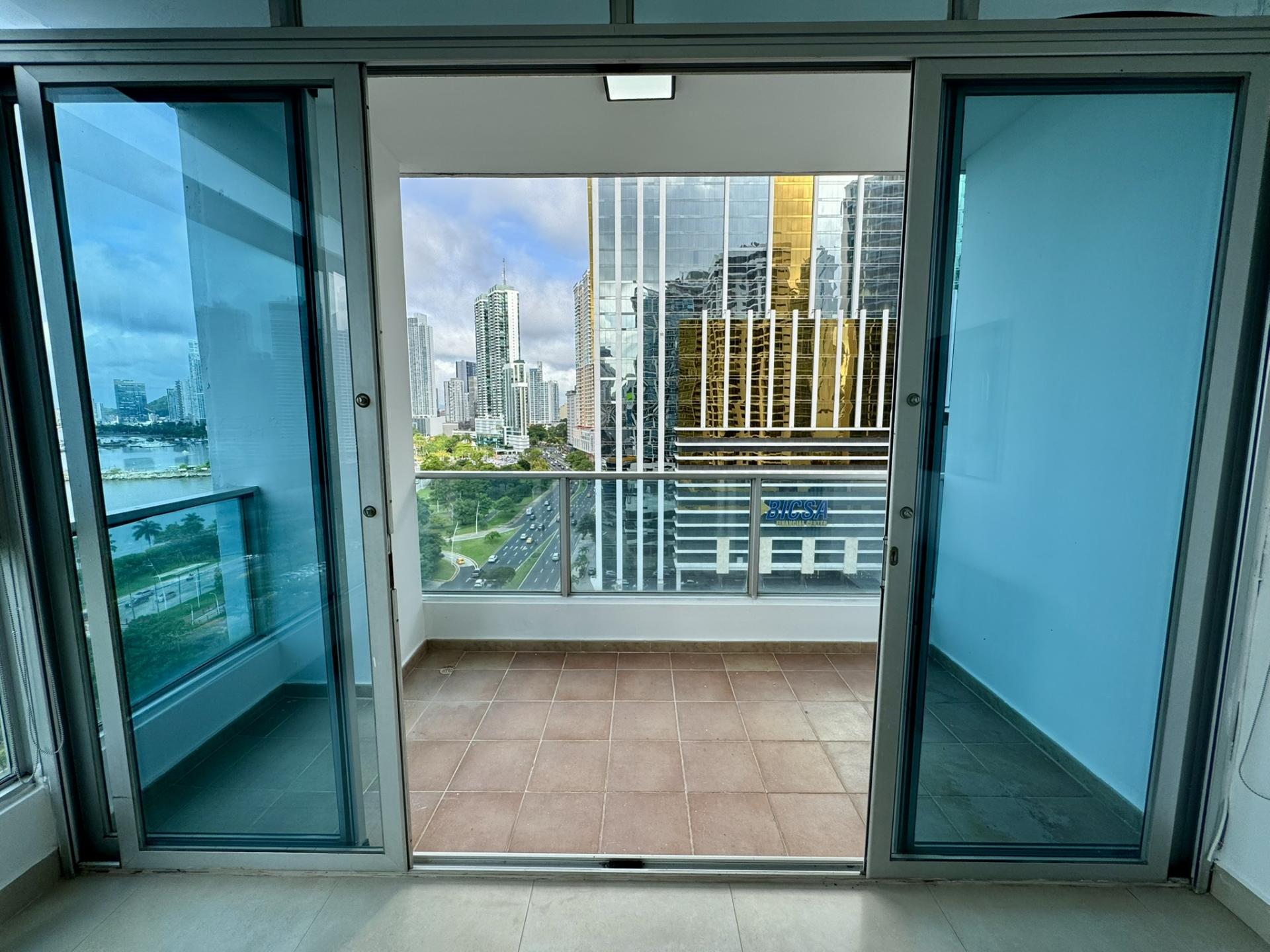AV. BALBOA,  BAYFRONT TOWER, 1 BDR,  OCEAN VIEW,  ELEGANT DESIGN