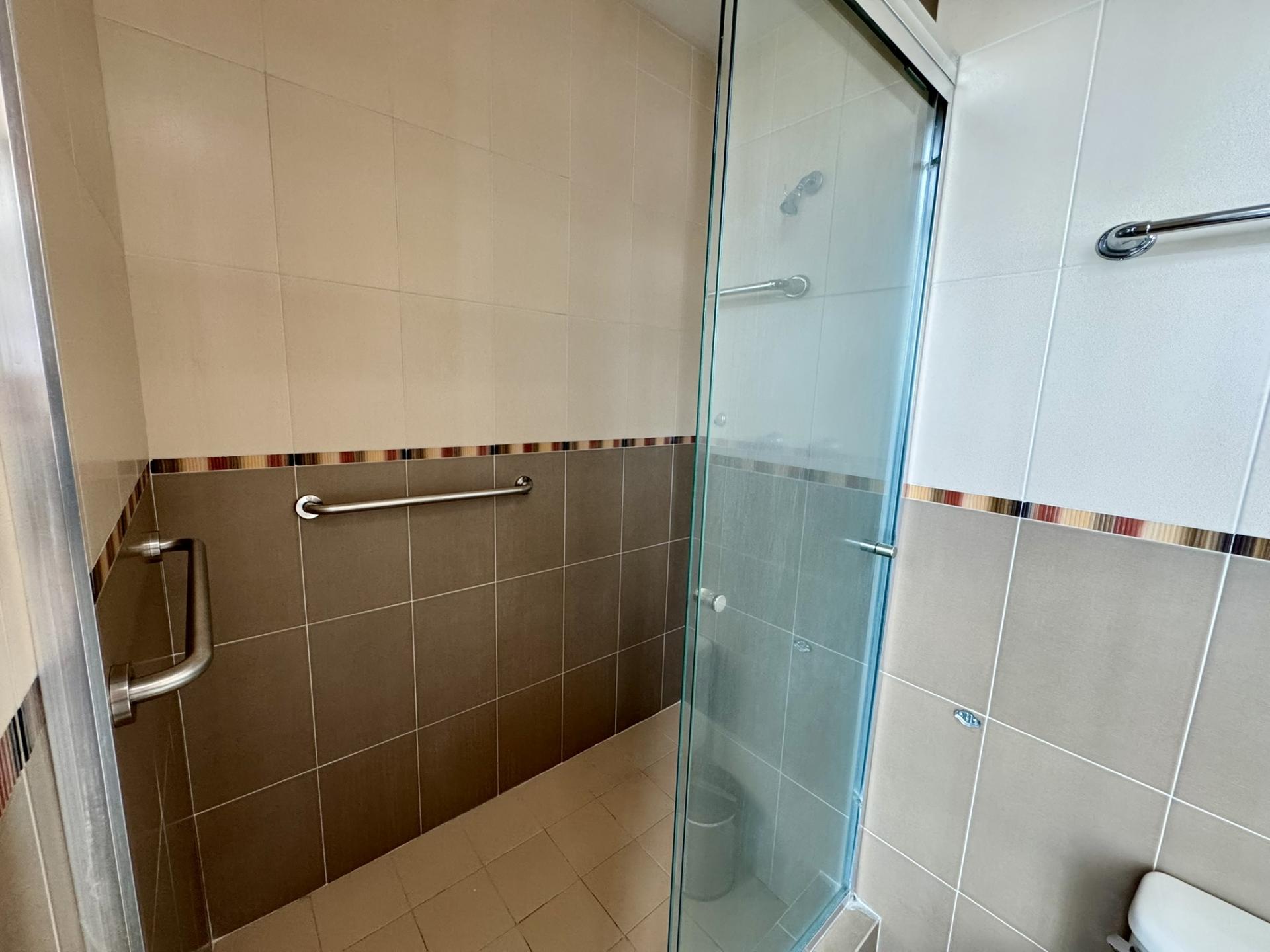 AV. BALBOA,  BAYFRONT TOWER, 1 BDR,  OCEAN VIEW,  ELEGANT DESIGN