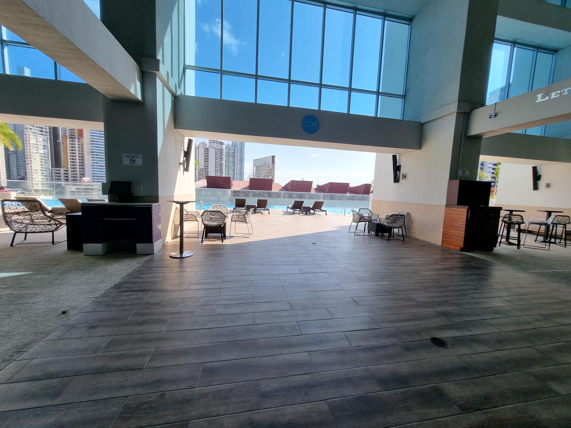 EN VENTA LUJOSA HABITACIÓN HOTELERA CON VISTA A LA CIUDAD