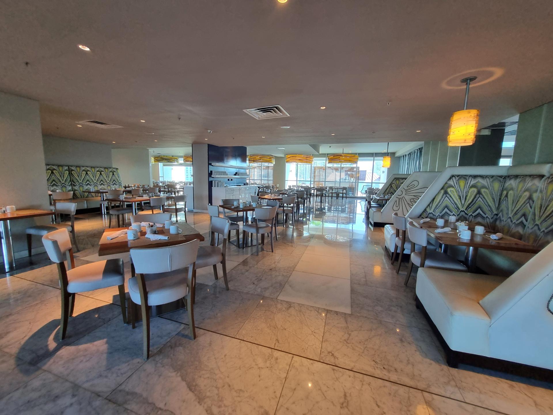 EN VENTA LUJOSA HABITACIÓN HOTELERA CON VISTA A LA CIUDAD