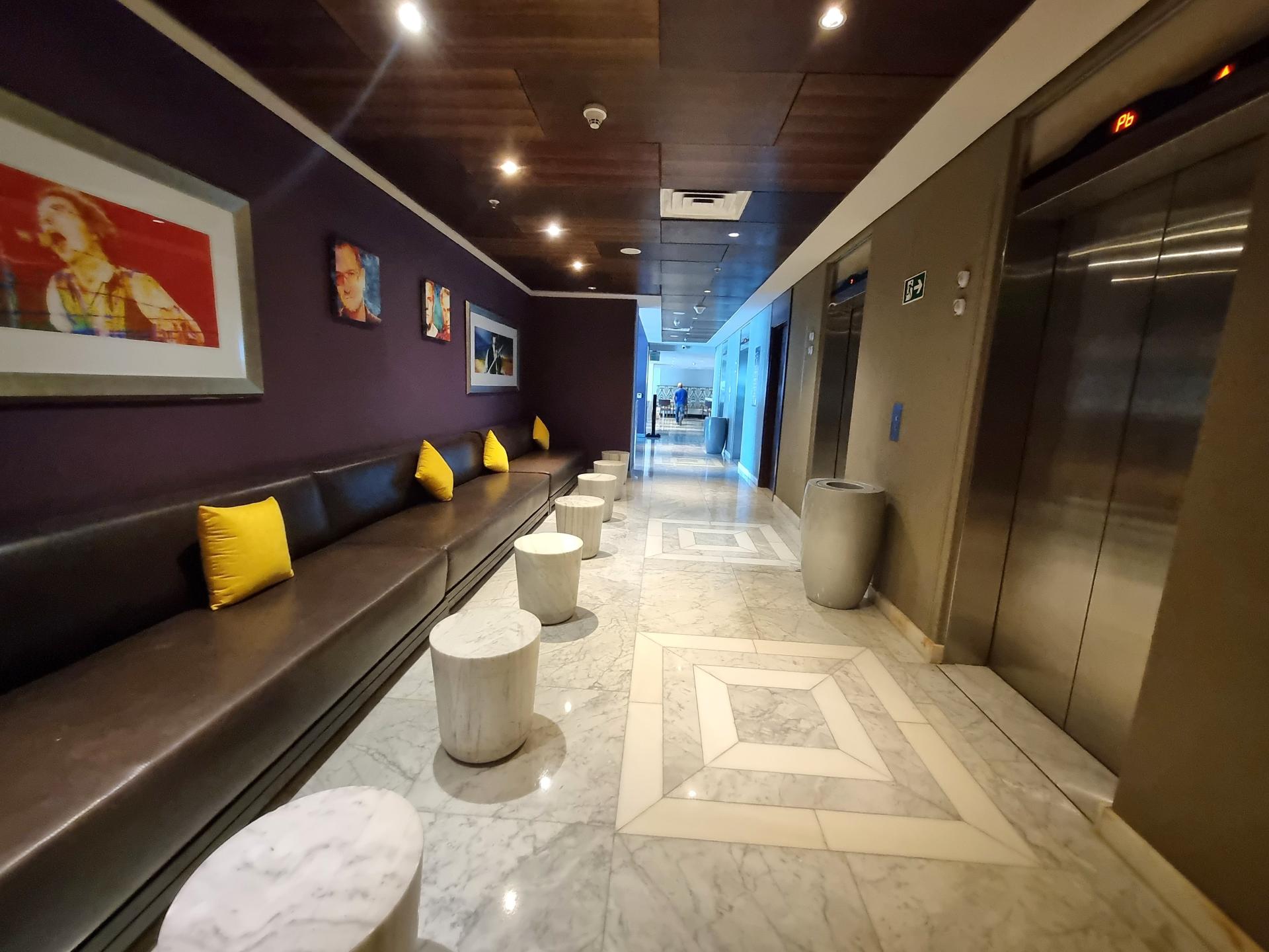 EN VENTA LUJOSA HABITACIÓN HOTELERA CON VISTA A LA CIUDAD