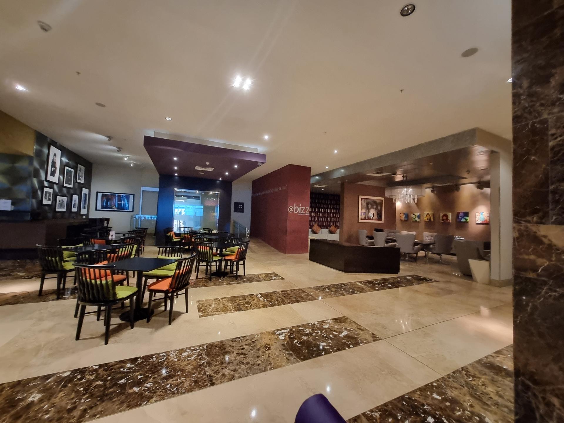 EN VENTA LUJOSA HABITACIÓN HOTELERA CON VISTA A LA CIUDAD