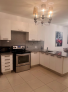 Appartement spectaculaire à White Tower, situé au cœur de Balboa Avenue.