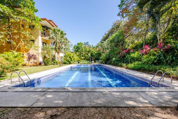 Newly renovated 2 bedroom condo close to Tamarindo