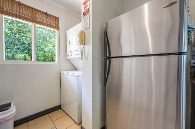 Surfside Towers Condo, Unit 304: Walk to beach
