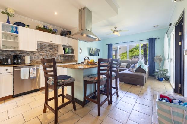 Surfside Towers Condo, Unit 304: Walk to beach