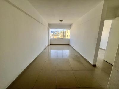 UNFURNISHED%20DUPLEX%20MIRAFLORES%203%20BED%202%20BATHS%20%20FOR%20SALE