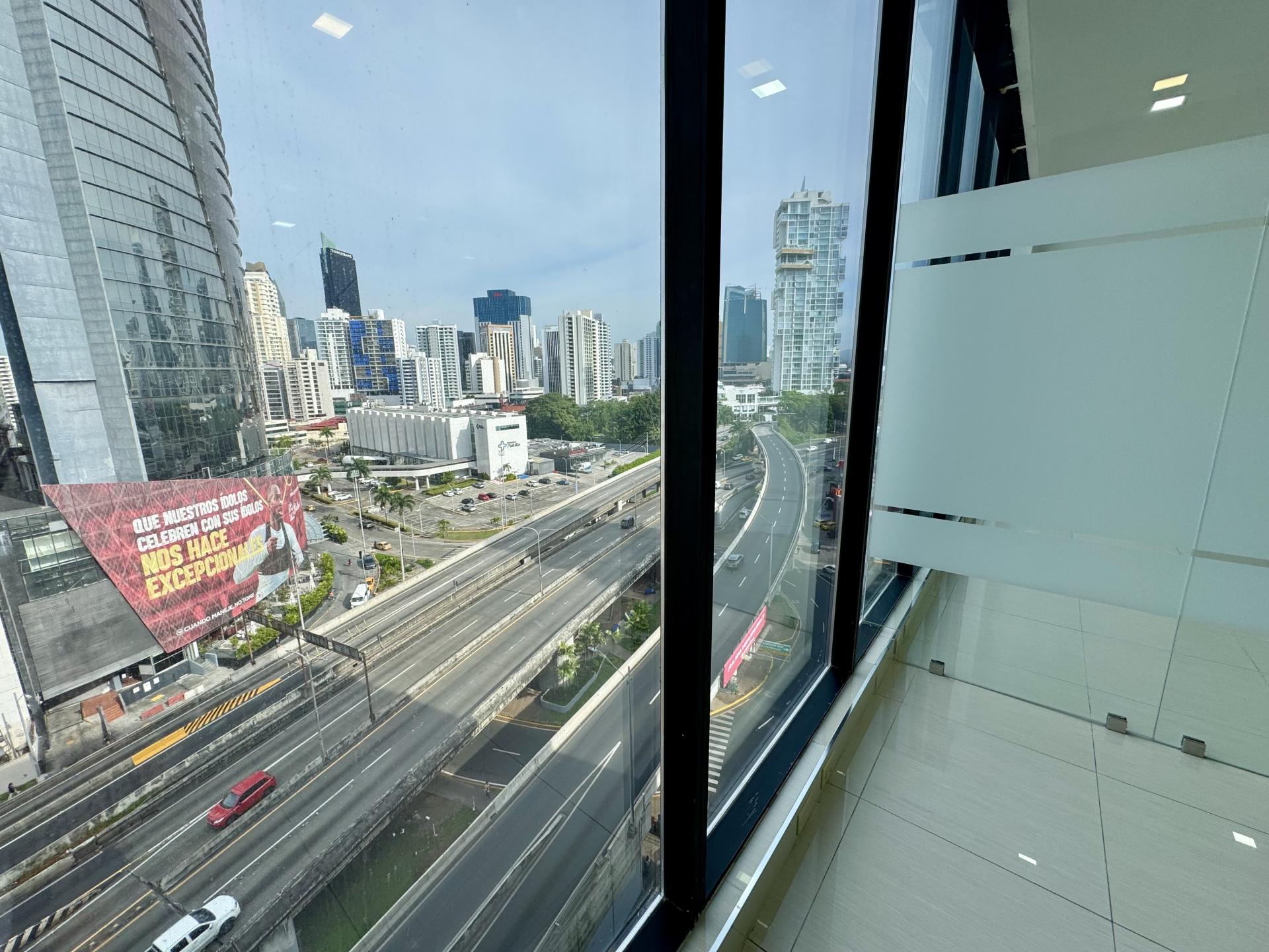 PANAMA RBS TOWER OFFICE 1005 B – Stunning City View