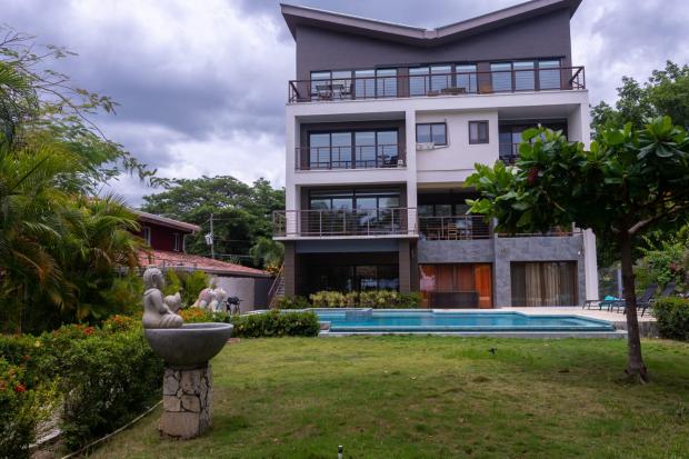 Beautiful Ocean View Condo