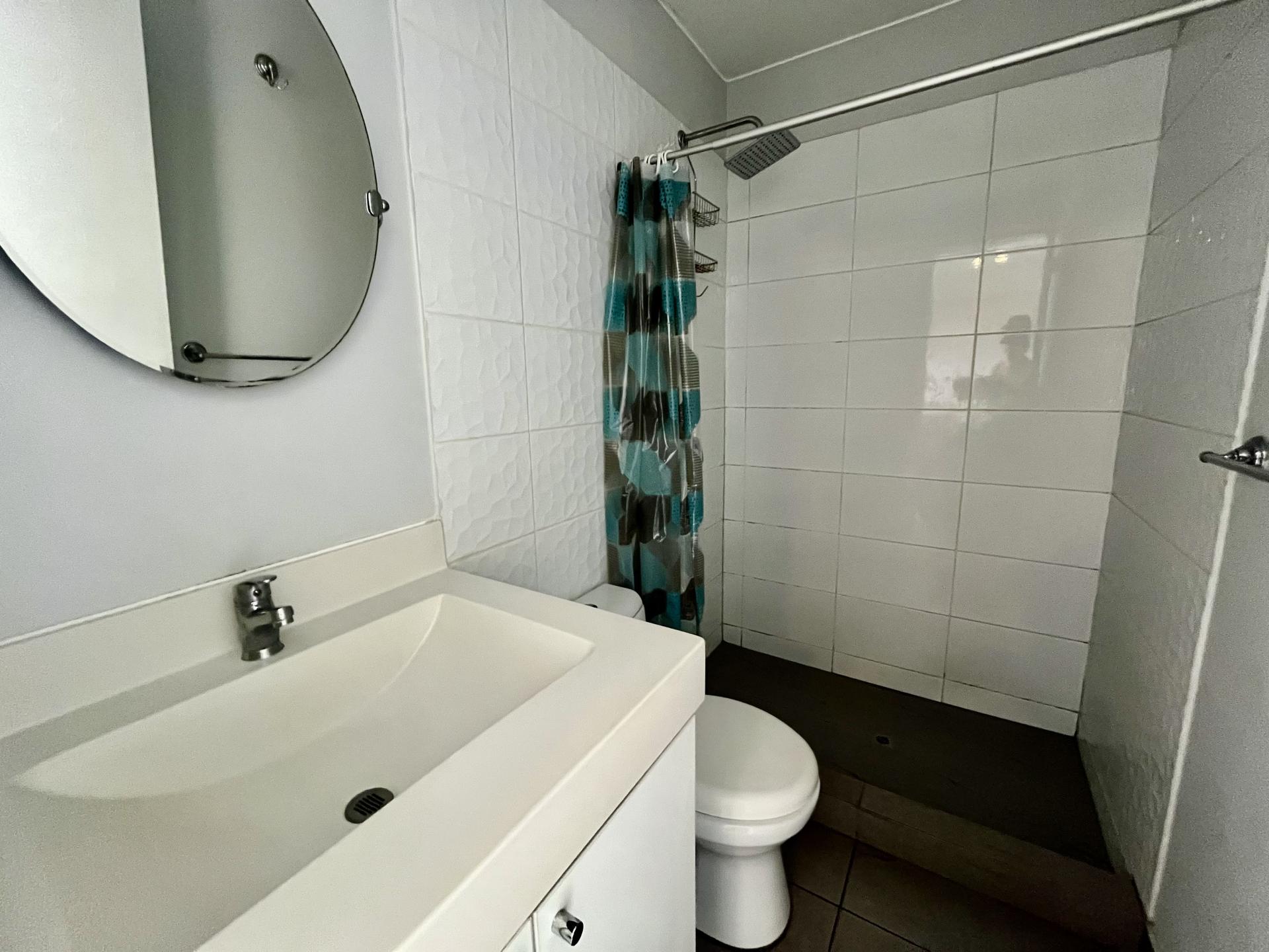APARTMENTO SIN AMOBLAR 1HABITACION 1BA VIA EXPRESA VISTORIA LINCE PISO ALTO
