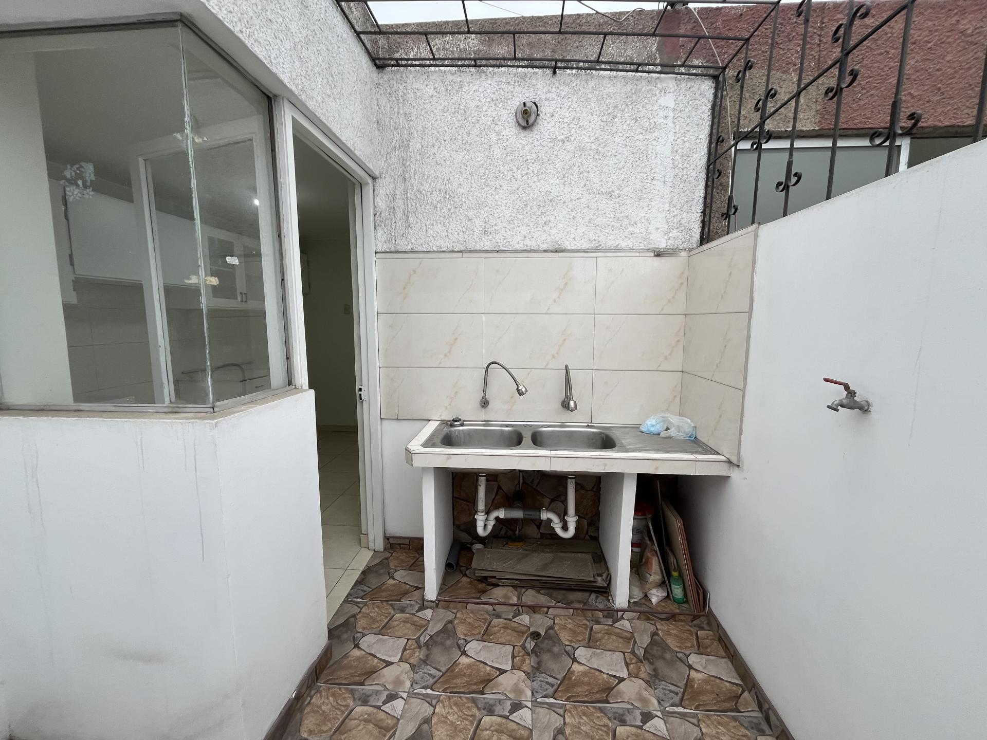 APARTMENT 2 BEDROOMS TOP FLOOR  EL CALLAO LIMA FOR SALE