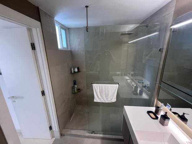 APPARTEMENT SPACIEUX DANS UN EMPLACEMENT STRATÉGIQUE – PH TWIN TOWERS, MARBELLA