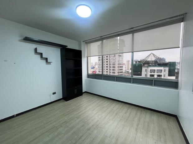 OFFICE RENTAL NEAR PARQUE KENNEDY 3 ROOMS 1 BATH MIRAFLORES