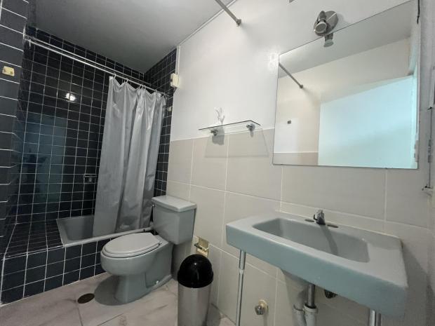 OFFICE RENTAL NEAR PARQUE KENNEDY 3 ROOMS 1 BATH MIRAFLORES