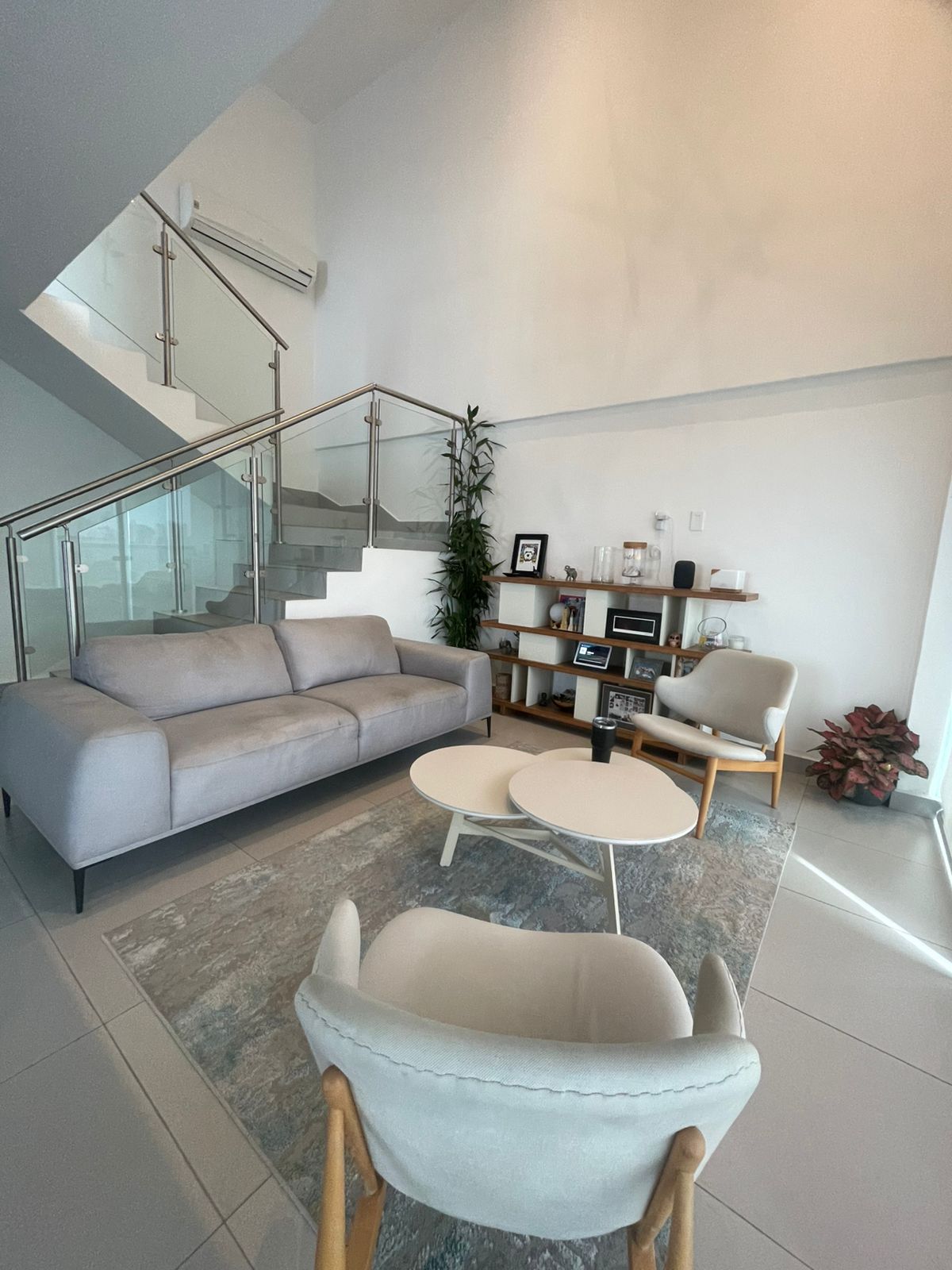 PENTHOUSE DUPLEX EN ALTOS DEL GOLF