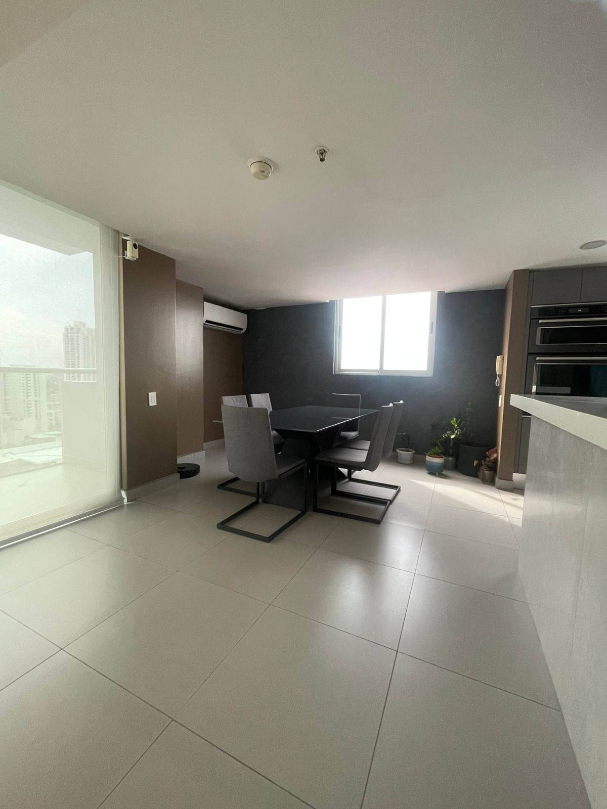 PENTHOUSE DUPLEX EN ALTOS DEL GOLF