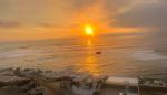 Furnished apartment for rent in Punta Hermosa, facing the sea, with balcony with sea views.