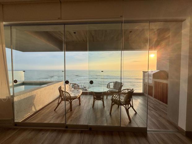 APPARTEMENT EN BORD DE MER À PUNTA HERMOSA 4 CHAMBRES 3 SALLES DE BAIN  AVEC VUE SUR L'OCÉAN