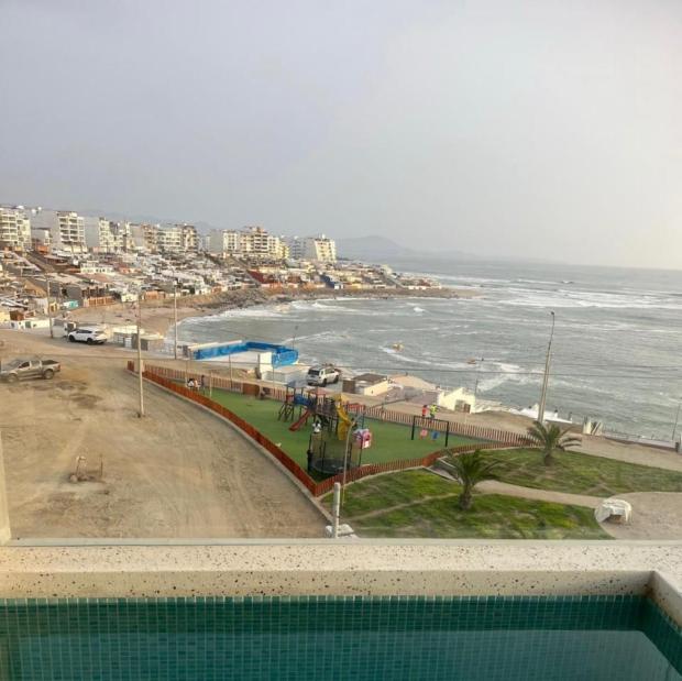 APPARTEMENT EN BORD DE MER À PUNTA HERMOSA 4 CHAMBRES 3 SALLES DE BAIN  AVEC VUE SUR L'OCÉAN
