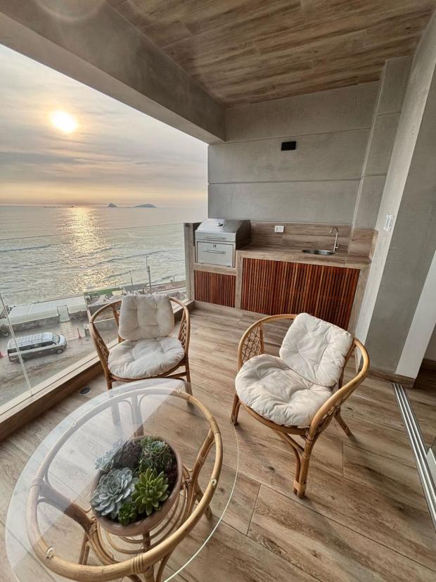 APPARTEMENT EN BORD DE MER À PUNTA HERMOSA 4 CHAMBRES 3 SALLES DE BAIN  AVEC VUE SUR L'OCÉAN