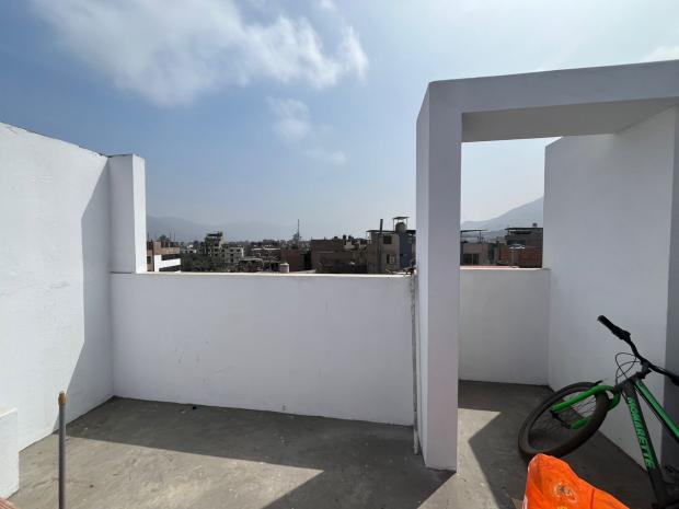 FOUR-STORY BUILDING WITH STORAGE ROOM IN SAN JUAN DE LURIGANCHO