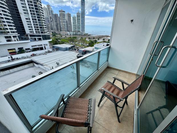 1 Bedroom Apartment for Sale at Bayfront Tower, Avenida Balboa