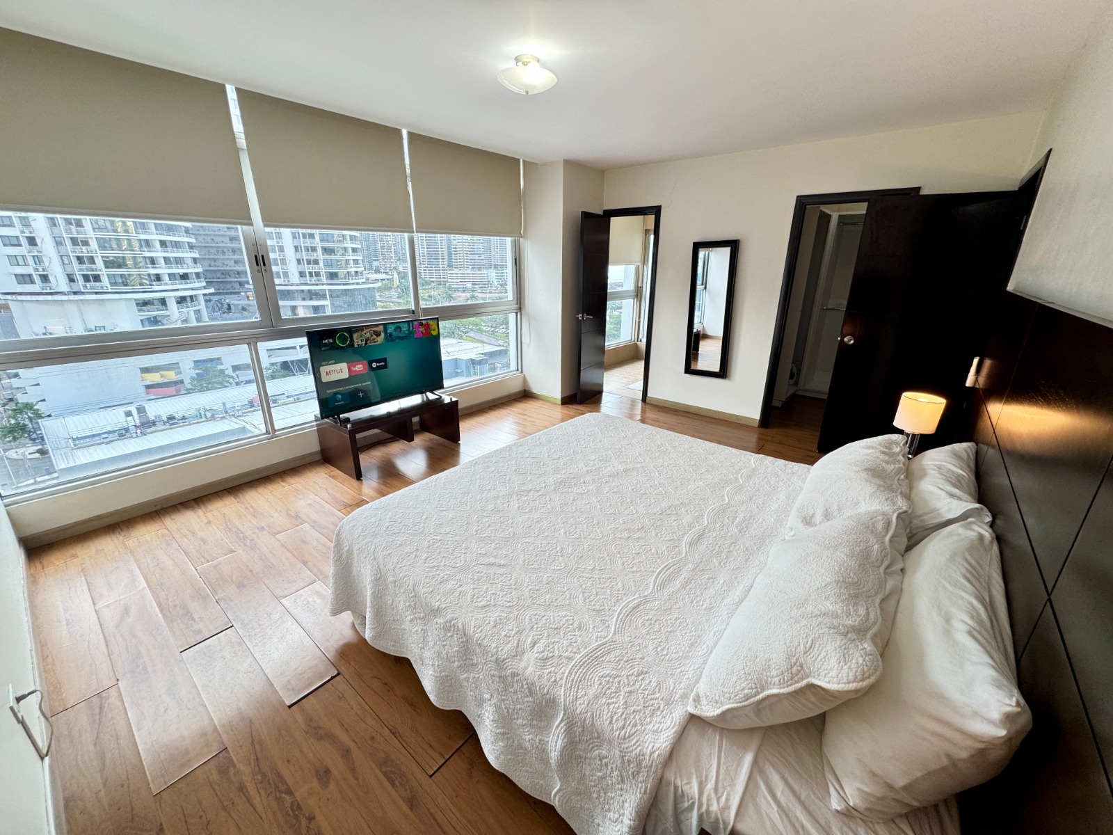 Ocean View Apartment in Balboa Ave. Bayfront Tower, 1BR, 1.5 BA