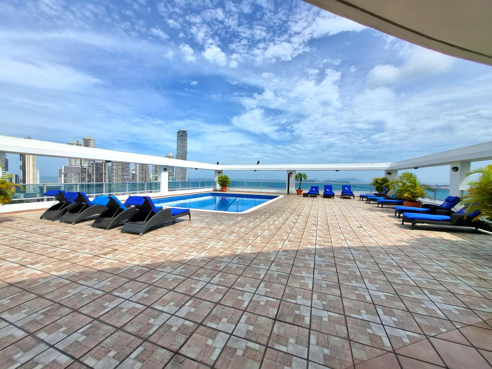 Ocean View Apartment in Balboa Ave. Bayfront Tower, 1BR, 1.5 BA