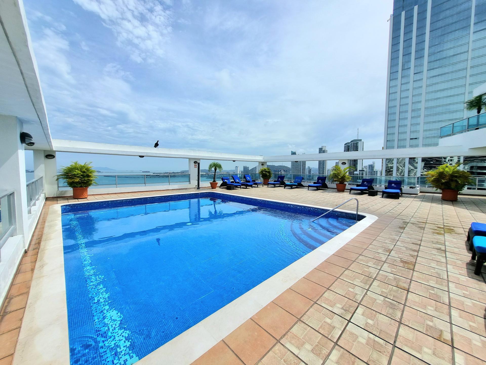 Ocean View Apartment in Balboa Ave. Bayfront Tower, 1BR, 1.5 BA